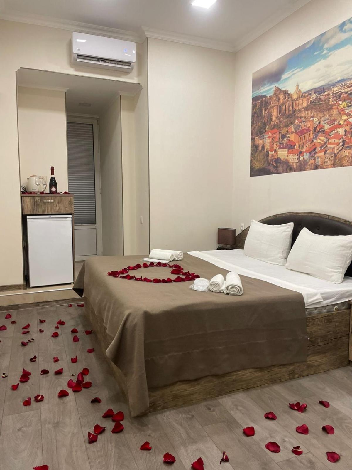 Sweet Rooms Inn Tbilisi Exterior photo