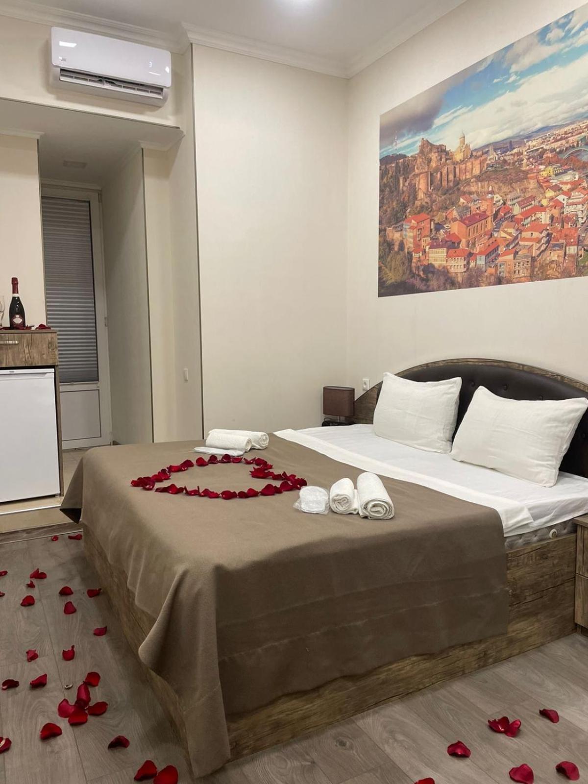 Sweet Rooms Inn Tbilisi Exterior photo