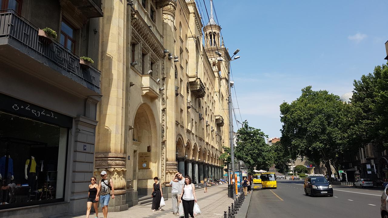 Sweet Rooms Inn Tbilisi Exterior photo