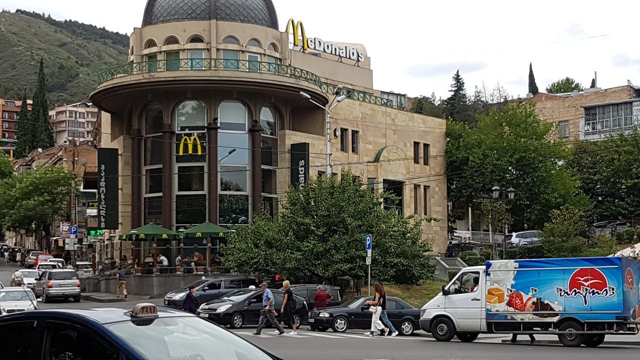 Sweet Rooms Inn Tbilisi Exterior photo